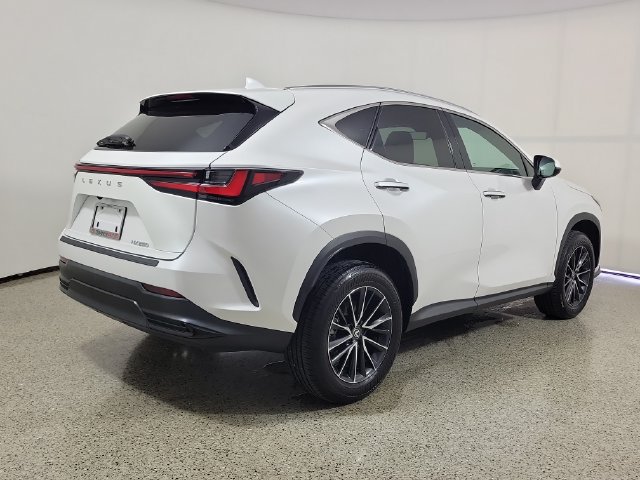 Used 2024 Lexus NX 250 FWD w/ Towing Package (2000 Lbs) image 5
