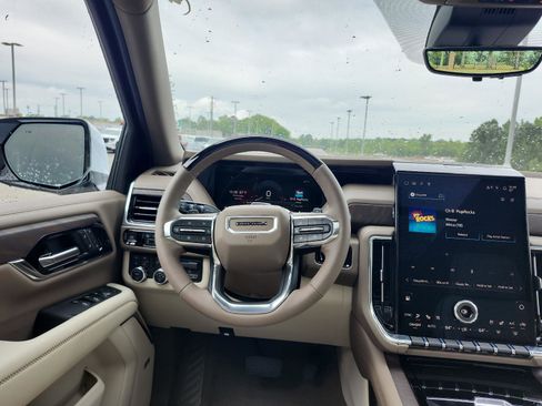 New 2026 GMC Yukon XL Denali AWD/4WD image 12