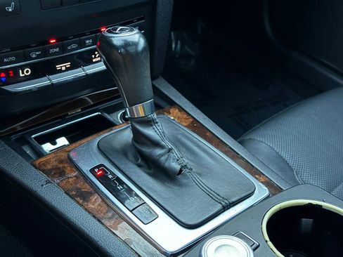 Used 2012 Mercedes-Benz E 350 E 350 Coupe 2D image 38