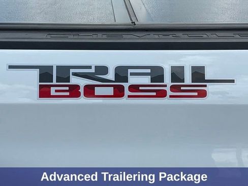 Used 2020 Chevrolet Silverado 1500 LT Trail Boss AWD/4WD image 14