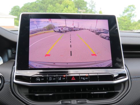 New 2025 Jeep Compass Limited w/ Sun & Sound Group image 31