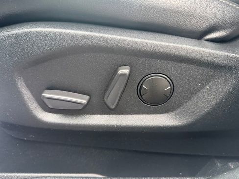 Used 2020 Ford Edge SEL AWD/4WD image 19