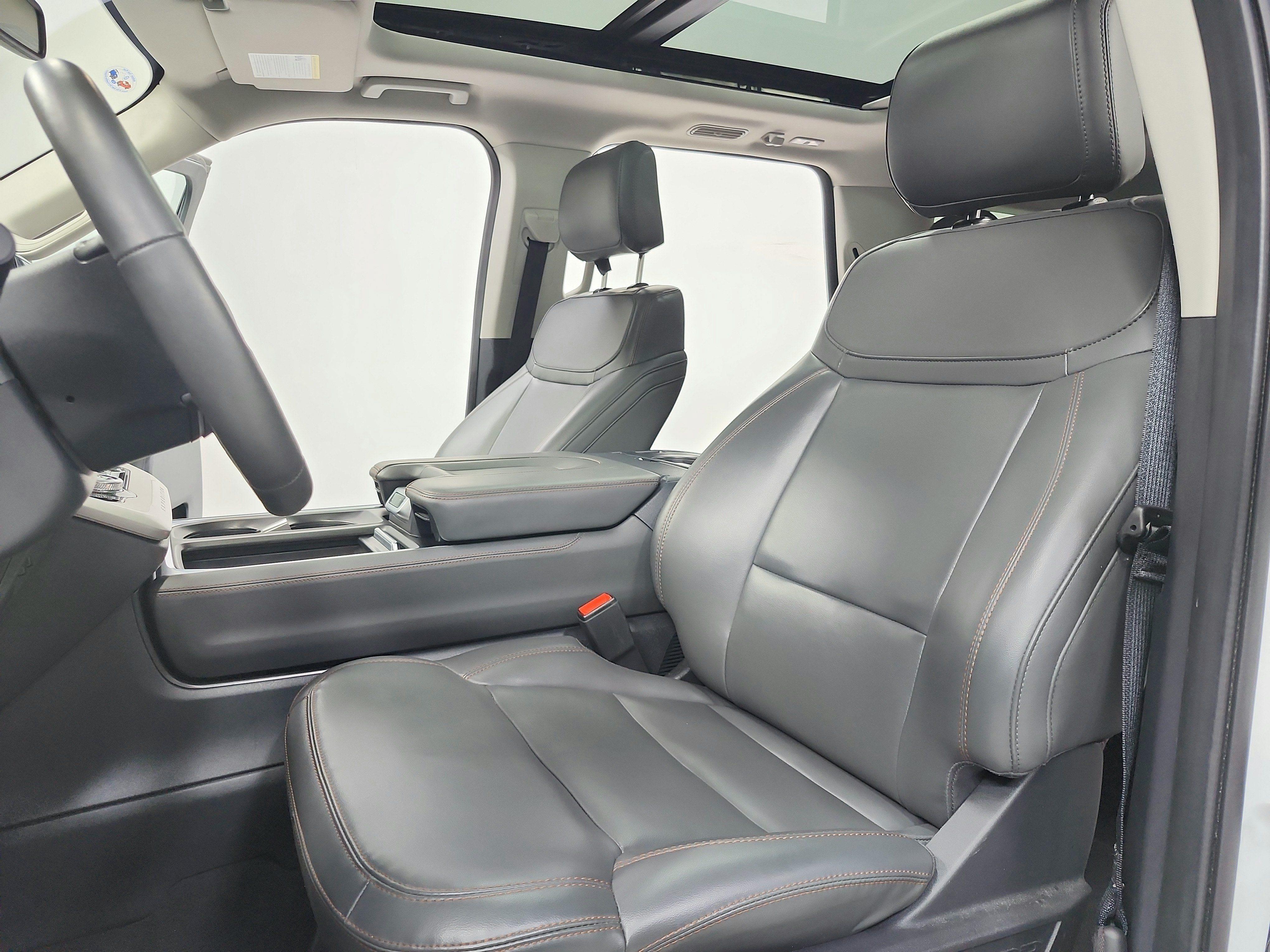 Used 2025 Ford Expedition Active AWD/4WD image 20