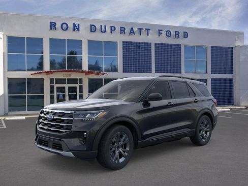 New 2026 Ford Explorer Active w/ Active Comfort Package image 2