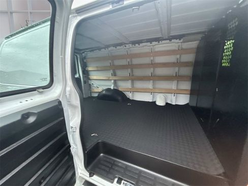 Used 2023 GMC Savana 2500 w/ Driver Convenience Package image 11
