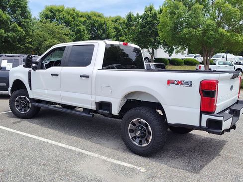 Used 2024 Ford F250 XL w/ STX Appearance Package AWD/4WD image 4