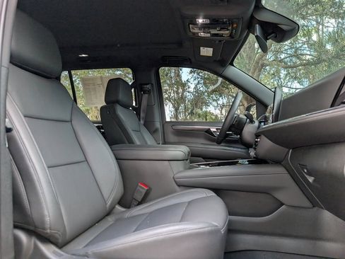 Used 2026 Chevrolet Tahoe Z71 w/ Comfort Package image 20