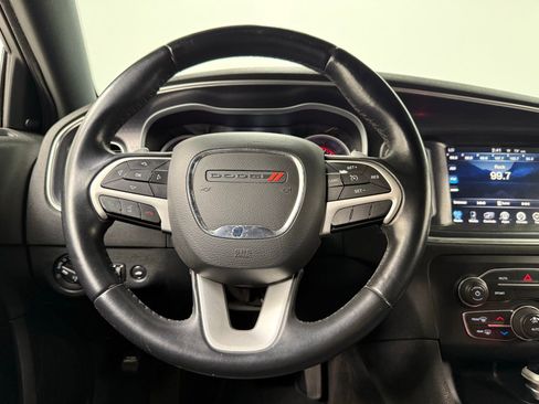 Used 2017 Dodge Charger R/T RWD image 19