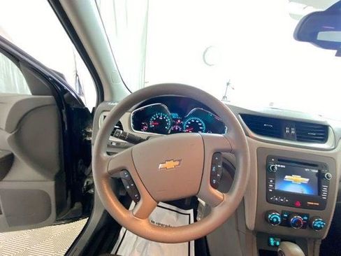 Used 2016 Chevrolet Traverse LS FWD image 39