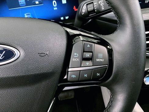 Used 2025 Ford Escape SE w/ PHEV Premium Package image 18