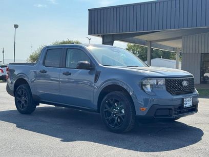 New 2025 Ford Maverick XLT w/ Black Appearance Package