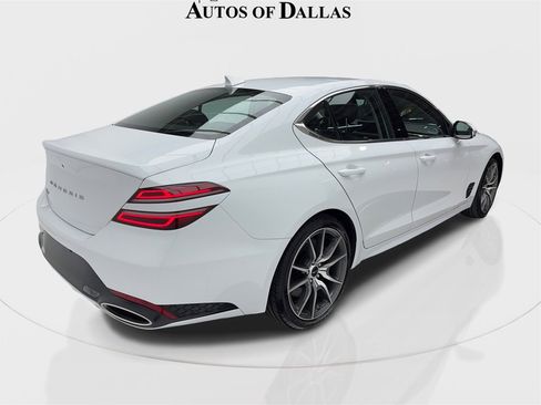 Used 2025 Genesis G70 2.5T image 9