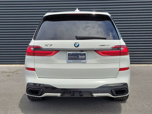 Used 2021 BMW X7 xDrive40i w/ M Sport Package AWD/4WD image 4