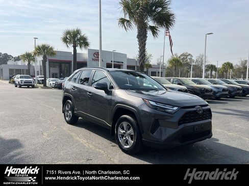 Used 2022 Toyota RAV4 XLE w/ Carpet Mat Package (TMS) image 1