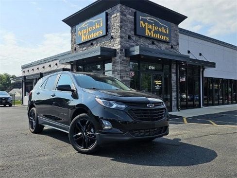 Used 2021 Chevrolet Equinox LT image 1