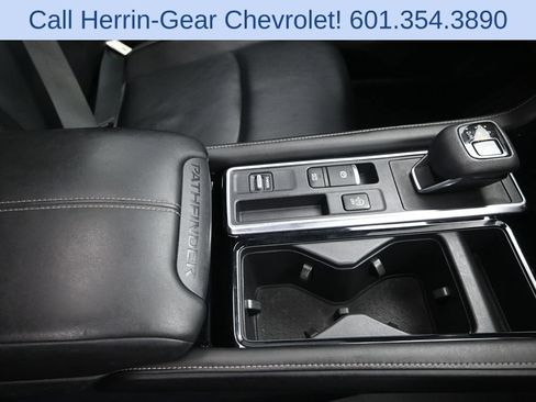 Used 2023 Nissan Pathfinder SL w/ SL Premium Package FWD image 28