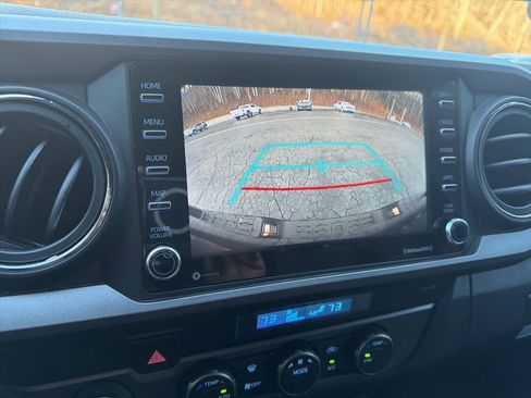 Used 2021 Toyota Tacoma TRD Off-Road image 22