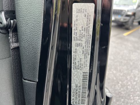 Used 2023 Jeep Wrangler Sahara w/ Cold Weather Group image 26