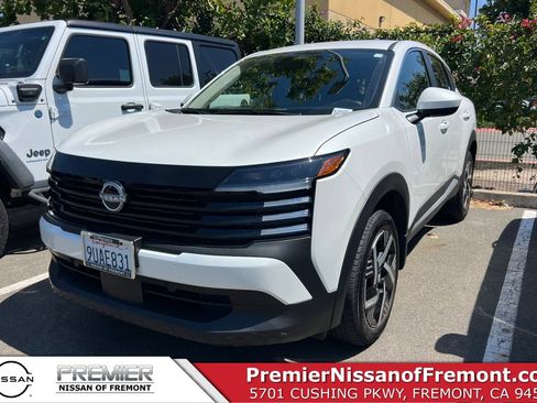 Certified 2025 Nissan Kicks SV FWD image 1