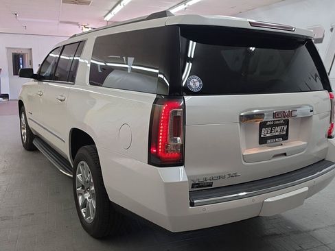 Used 2018 GMC Yukon XL Denali AWD/4WD image 5