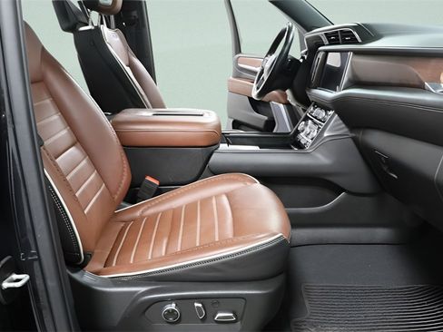 Used 2024 GMC Yukon XL Denali Ultimate image 30