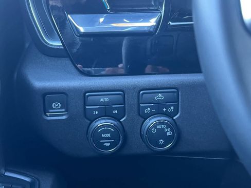 Certified 2024 Chevrolet Silverado 1500 LT image 21