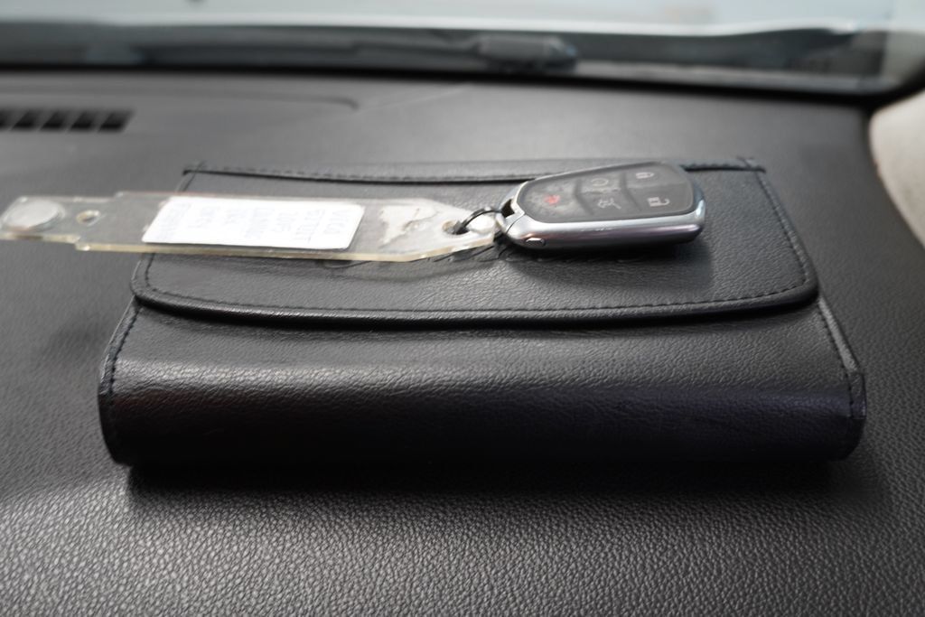 Used 2015 Cadillac SRX FWD image 37