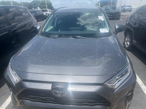 Used 2021 Toyota RAV4 XLE w/ Convenience Package AWD/4WD image 2