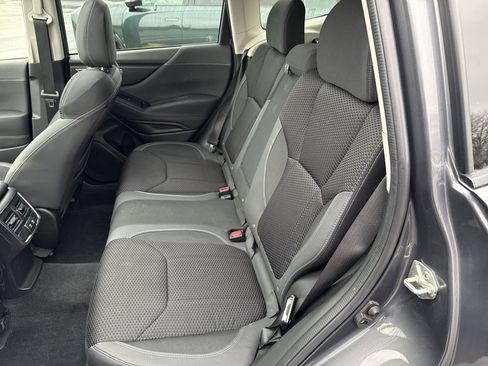 Used 2021 Subaru Forester Premium image 13