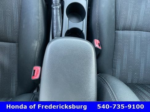 Used 2013 Toyota Corolla S w/ Premium Pkg FWD image 33
