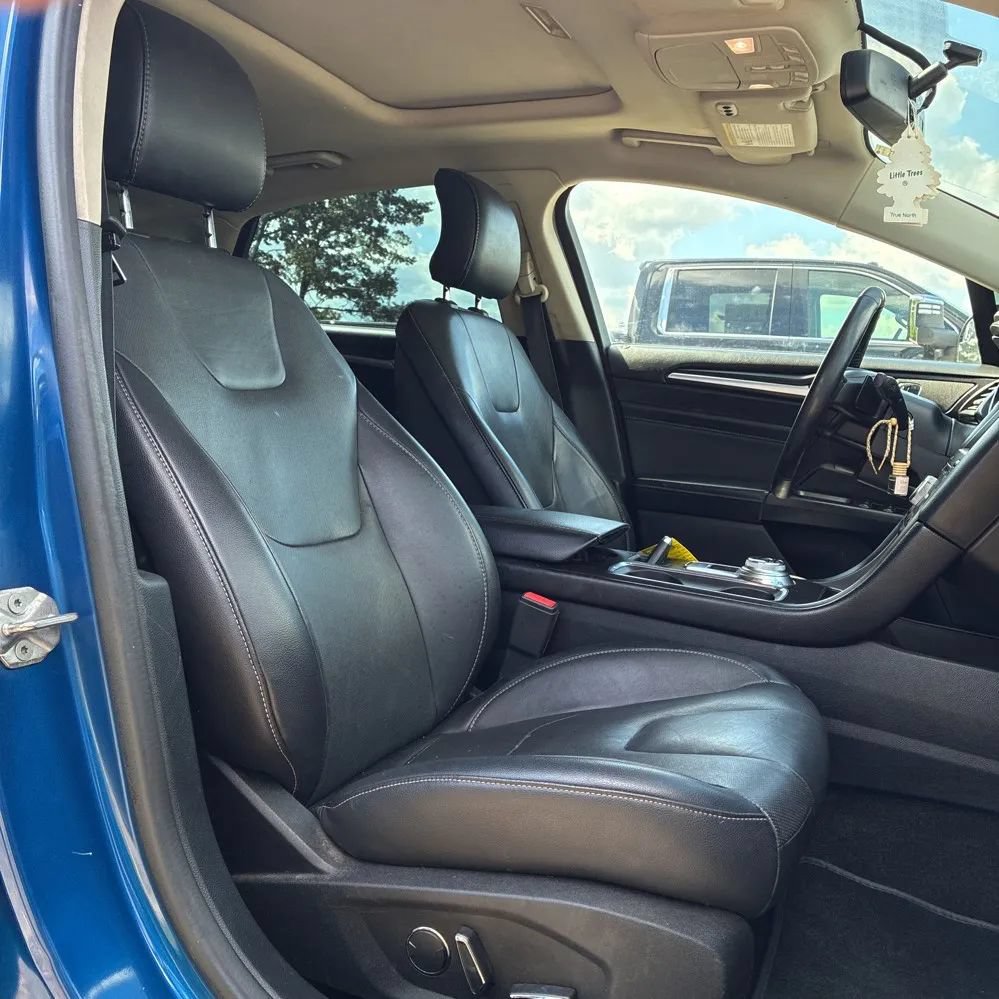 Used 2017 Ford Fusion Titanium FWD image 9