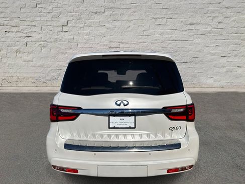 Used 2024 INFINITI QX80 Sensory w/ Cargo Package image 4