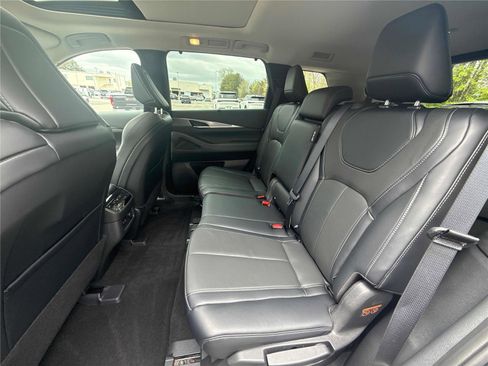 Used 2023 INFINITI QX60 Luxe w/ Cargo Package image 12