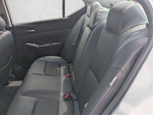 Used 2023 Nissan Altima 2.5 SR FWD image 15