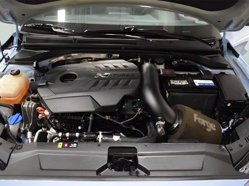 Used 2021 Hyundai Veloster N image 32