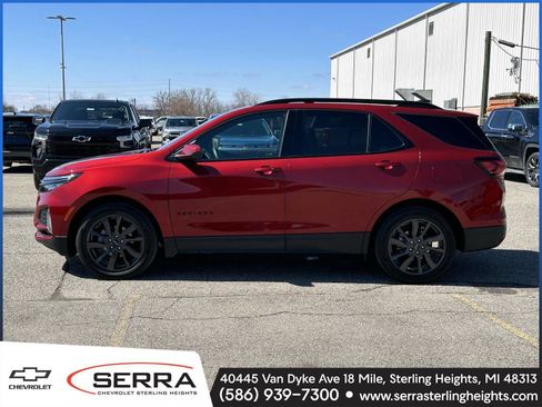 Used 2023 Chevrolet Equinox RS w/ LPO, Floor Liner Package image 2