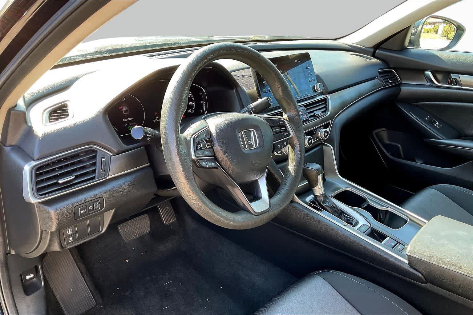 Used 2020 Honda Accord LX image 17