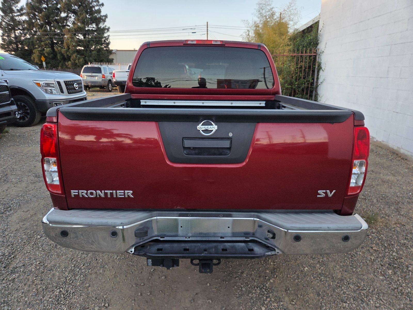 Used 2013 Nissan Frontier SV w/ SV Value Truck Pkg RWD image 3