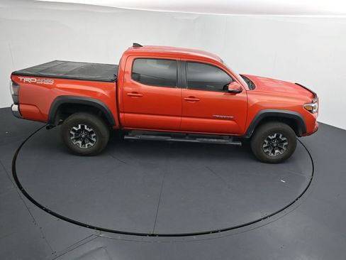 Used 2016 Toyota Tacoma TRD Off-Road w/ Towing Package AWD/4WD image 17