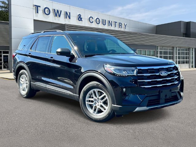 New 2027 Ford Explorer Active w/ Active Comfort Package RWD image 1