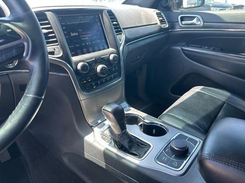 Used 2018 Jeep Grand Cherokee Limited w/ Luxury Group II AWD/4WD image 25