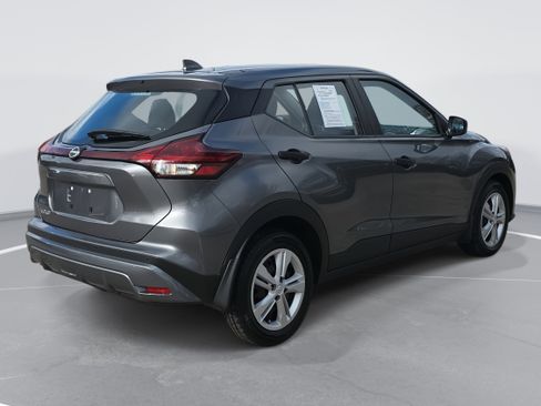 Used 2024 Nissan Kicks S image 5