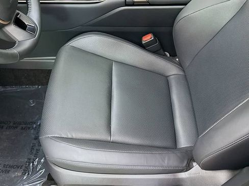 Used 2025 Toyota Crown Platinum image 20