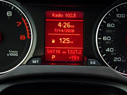 Used 2010 Audi A4 2.0T Premium FWD image 14