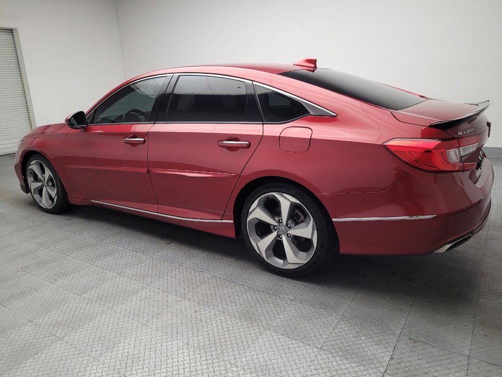Used 2018 Honda Accord Touring image 3