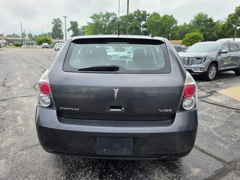 Used 2009 Pontiac Vibe w/ Preferred Package FWD image 5