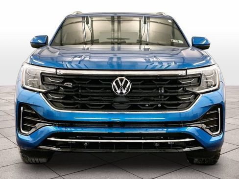 Used 2024 Volkswagen Atlas Cross Sport SEL R-Line AWD/4WD image 3