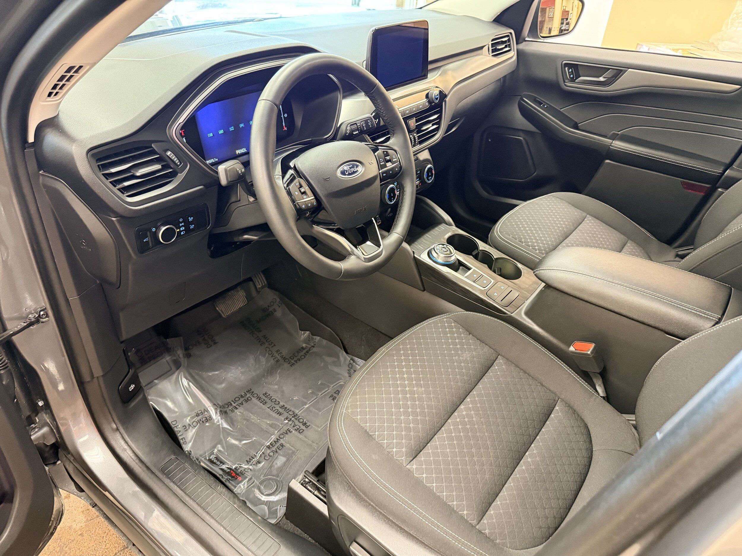 Used 2024 Ford Escape Active AWD/4WD image 9