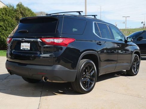 Used 2020 Chevrolet Traverse LT w/ LPO, Blackout Package image 7