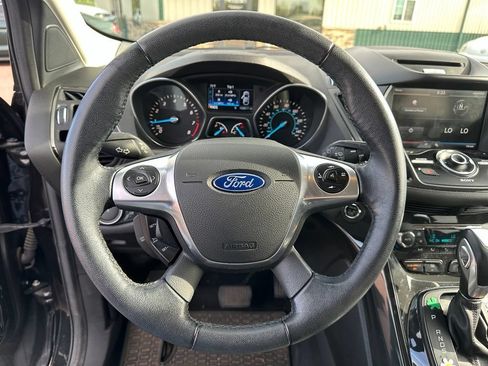 Used 2015 Ford Escape Titanium w/ Equipment Group 301A AWD/4WD image 15